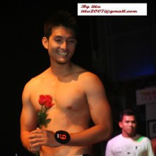 ประกวดหนุ่มหล่อ