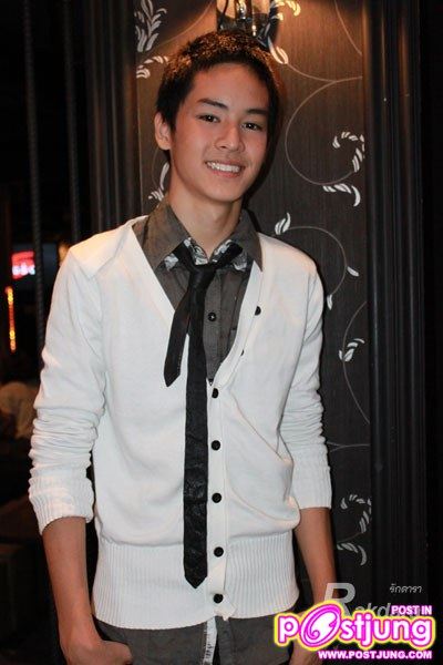 ว้าว เก้าจิรายุ