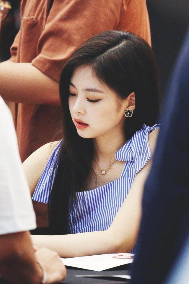 Jennie มี สุนัขชื่อว่าอะไร?