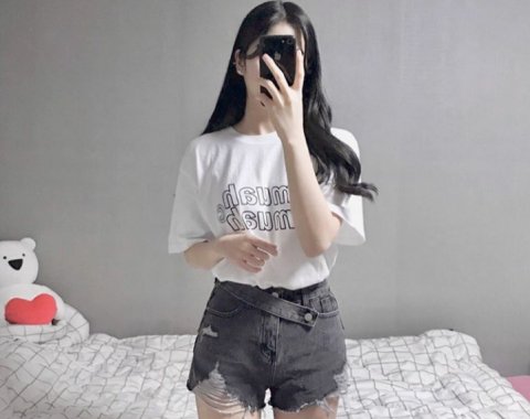 ยีนส์ขาสั้นหน่อย