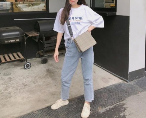 ยีนส์ขายาวกับOversizedง่ายๆ