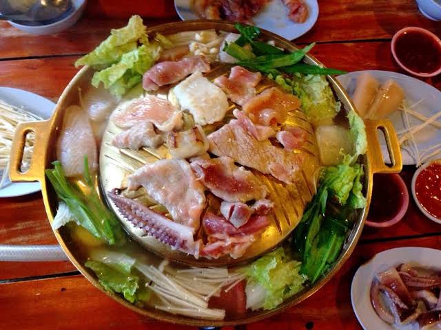 หมูกะทะ หอมๆ