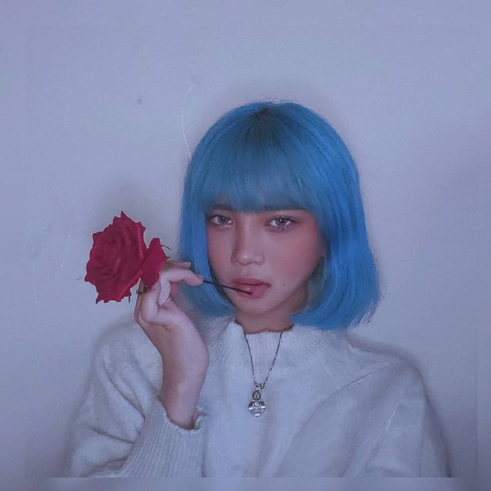 เธอมีชื่อว่า