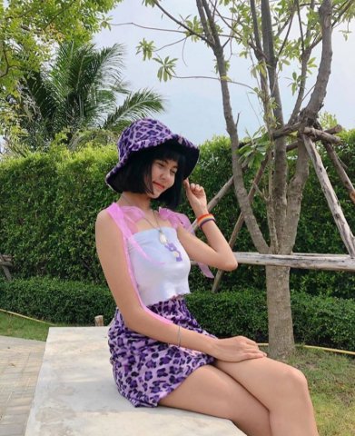 แนวใสใสดีกว่า...เผื่อหน้าจะเด็กลงแล้วเพื่อนจะชมว่าฉันแบ๊วๆหน้าเด็กสุด อิอิ