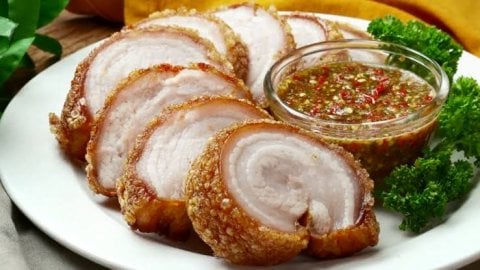 หมูกรอบ