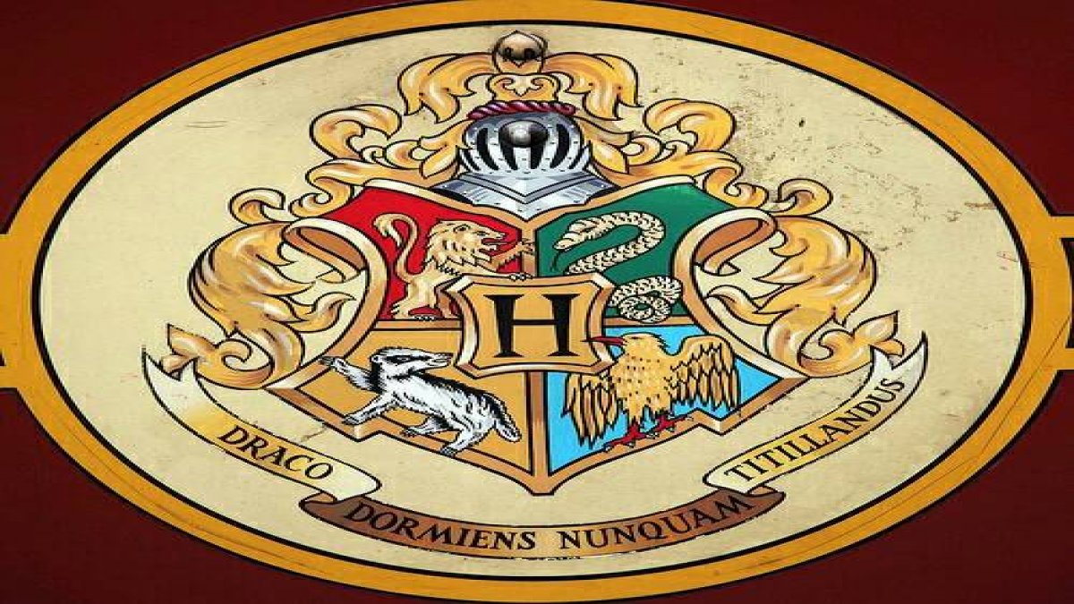 บ้านที่เหมาะสมกับคุณใน •HOGWARTS​ DIAMOND​ ACADEMY​•