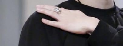 มือใครน๊าาา