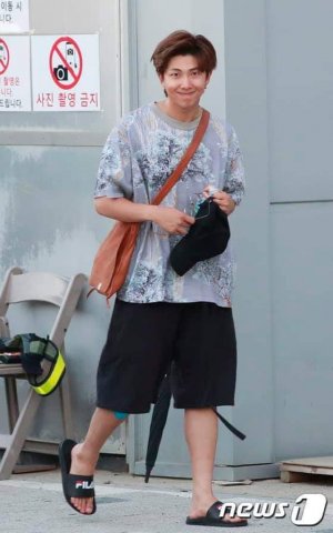 RM.