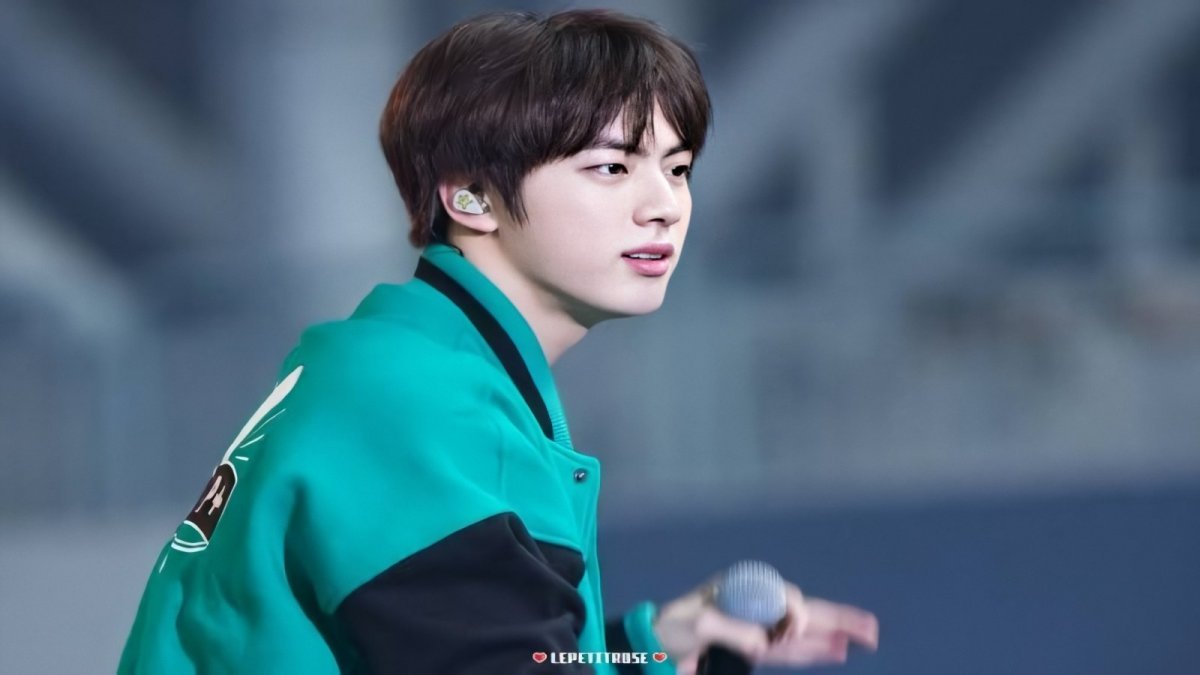 คุณจะได้เป็นเเฟนจิน(bts)ไหมน้าา