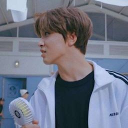 ไม่ชอบเลยเวลามีคนมองเธอ หวงจะตายอยู่แล้วเนี่ย