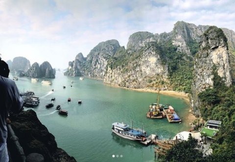 อ่าวฮาลอง เบย์ ประเทศเวียดนาม : สถานที่มรดกโลกทางธรรมชาติ หากมีตังค์สักนิด คุณและคนรักสามารถพักผ่อนบนเรือสำราญได้!!