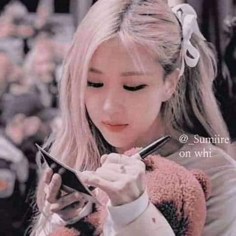 ใครน้าาา