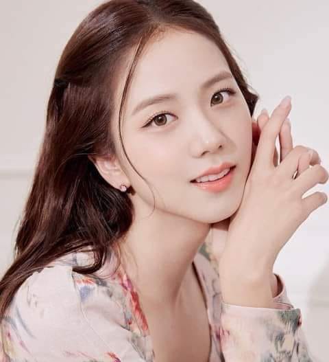 ใครน้าาา
