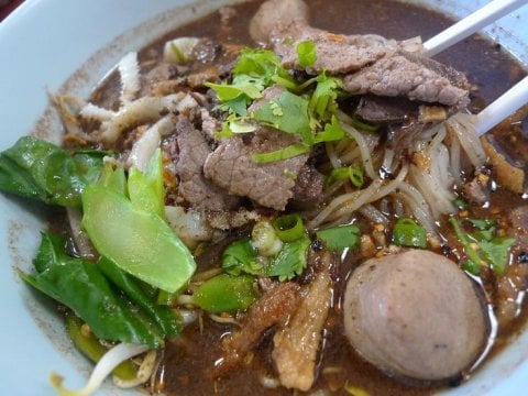 ก๋วยเตี๋ยวเรือน้ำตก