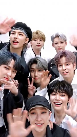 Stray Kids