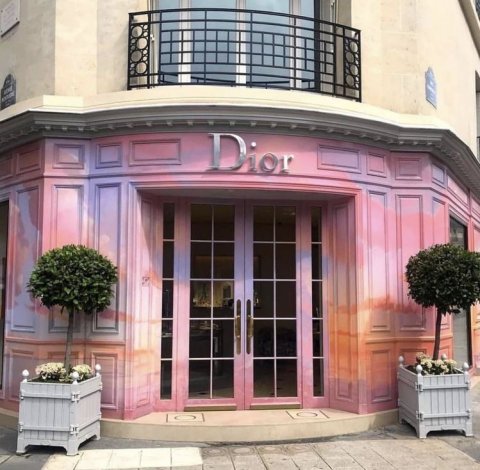 Dior store.