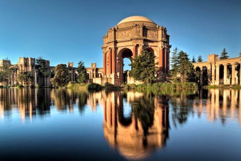 วังแห่งศิลปะ (The Palace of Fine Arts)