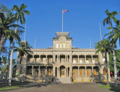 พระราชวังเก่าอิโอลานิ (Iolani Palace)