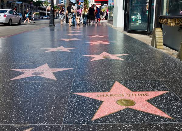 ถนนฮอลลีวูดวอร์กออฟเฟม (Hollywood Walk of Fame)