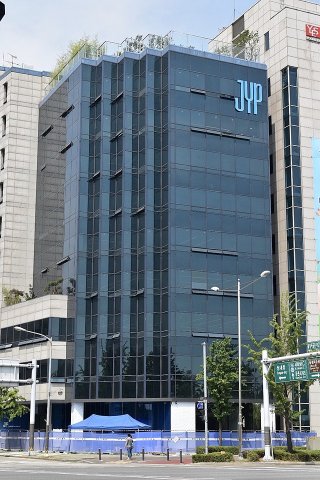 JYP