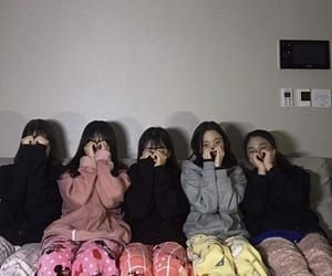 5 คน