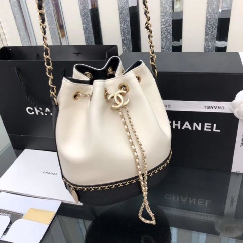 กระเป๋า Chanel