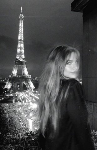 I love Paris but Paris doesn't love me :(
