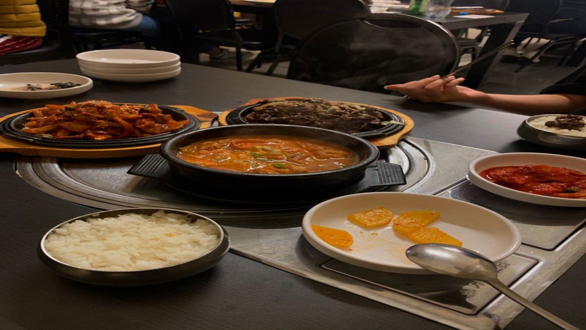 Let's choose Korean food.