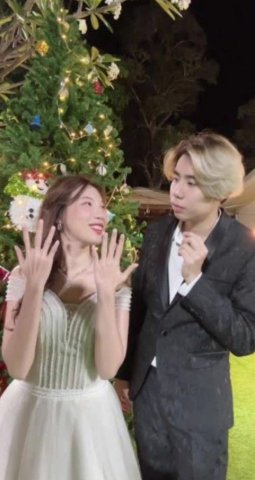 เม้นต์:ทำเหมืแนจะแต่งงานแต่ถ้าแต่งจริงจ่ายค่างานไม่ไหวหรอกไม่ชอบอ่ะ