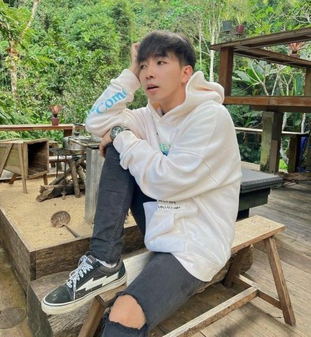 หนุ่มหล่อฟอร์ส
