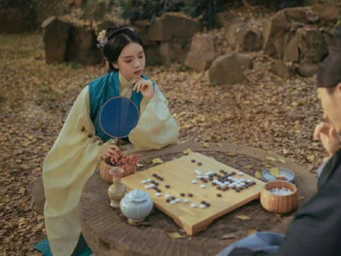 ชวนฮ่องเต้เล่นหมากล้อม - 围棋