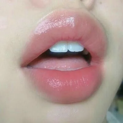 Round lips