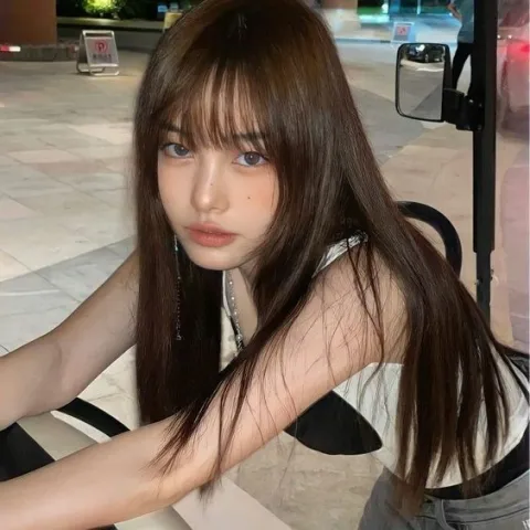 Yue Richita Yingruangkit 21 y 🇹🇭🇨🇳