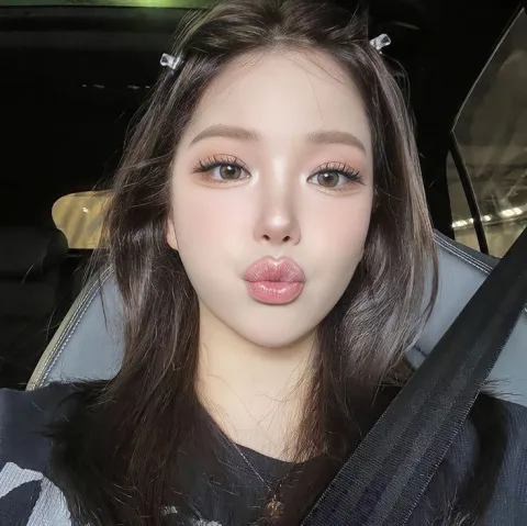 แอบิเกล 23y
