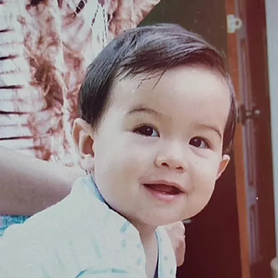 รูปนี้คือใคร