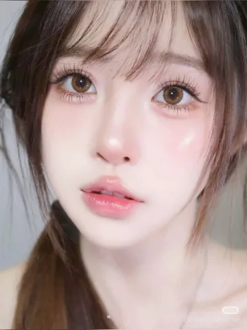 ยิ้ม อายุ17