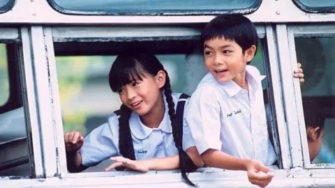 📼เมื่อคุณอยู่ในยุค 90s🎞️