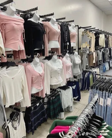 เสื้อผ้า