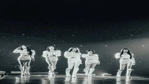 When you create your 5 members kpop Idol