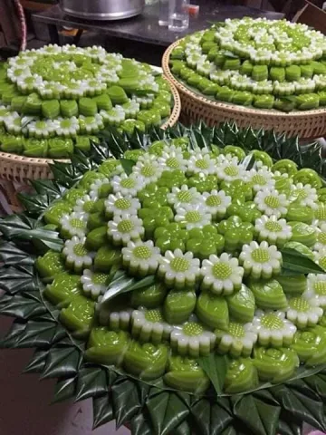 Khanom Chan
