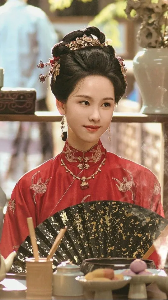 (หน้าตาผู้คุมสอบรอบที่ 16-20) ข้อใดคือคัมภีร์หลักของลัทธิเต๋า 🙂