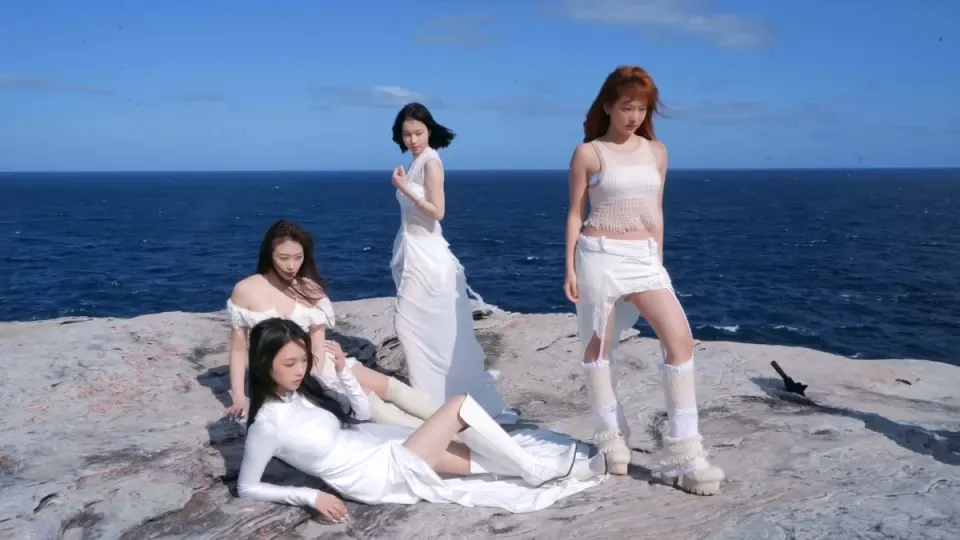 。choose one to fit in ‘
