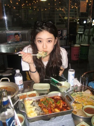 ไปกินข้าวที่ร้านอาหารชื่อดัง