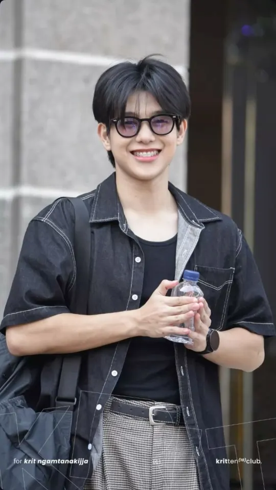 คนนี้ชื่ออะไร~