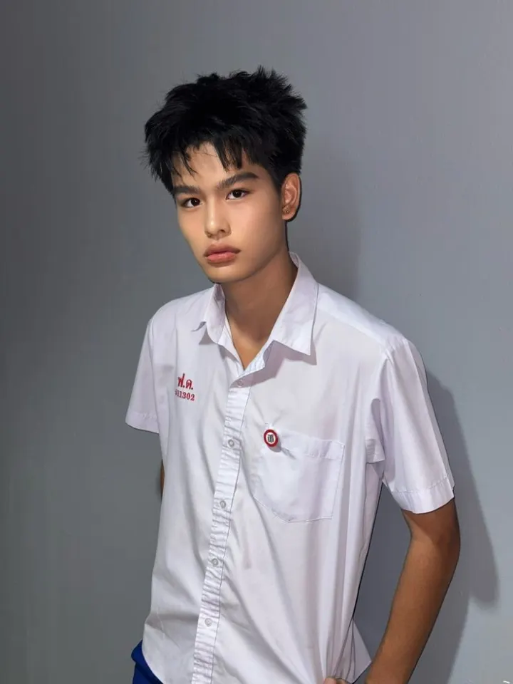 คนนี้ชื่ออะไร