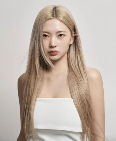 เฟยฮวา (อายุ18ปี จีน100%)