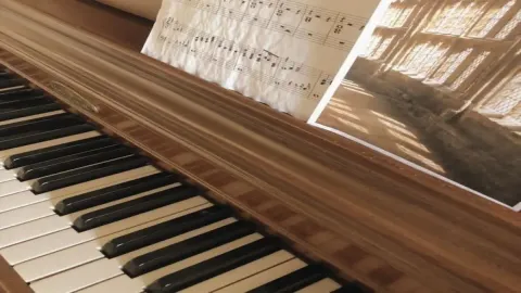ท่อนนี้มาจากเพลงไหน???