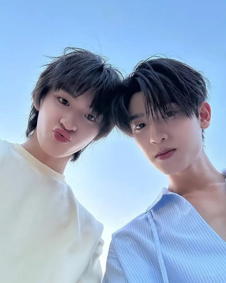 แฮ่ ใครกันนะ