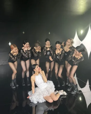 “ what a fun time ! ^^ I’ve never been happier since I share my moment with you guys ! “