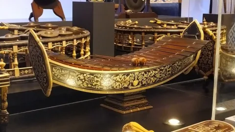 ทะลุมาเพราะระนาดทองเรือนนึง